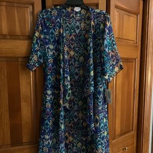 LuLaroe Shirley size small